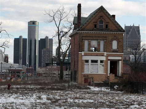 That includes homes that are vacant or unoccupied. Are Detroit's Vacant Buildings More Likely to Get Broken Into? | DAWGS Door and Window Guard Systems