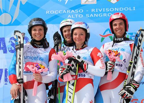 Luca aerni se battra pour le podium à chamonix. Die Schweiz holt sich am Team Event die Bronzemedaille ...