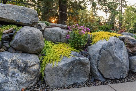 Canon Hill Driveway Spokane Landscaping — Pacific Garden Design
