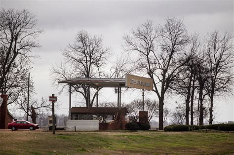 Mississippi Department of Corrections cancels prison visitation to