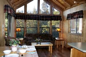 Charming property for a large family (from usd 1100) a family of 10 or less won't want to leave this modern, dark wood cabin, sitting in a calm property with an active creek, in yosemite national park. Cabin Vacation Rentals near Yosemite National Park