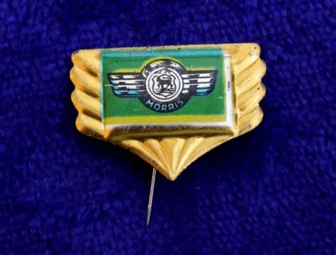Vintage Morris Lapel Pin Accessory Badge Emblem Logo Great Britain Uk