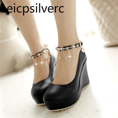 Pumps Spring And Autumn The New Fashion Round Head Shallow Mouth Buckle Tassel Crystal High Heel