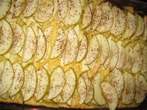 Reviews for photos of cranberry sour cream kuchen. Apple Sour Cream Kuchen