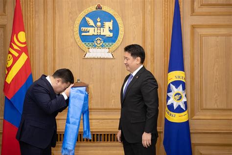 Л.Оюун-Эрдэнийг Монгол Улсын 32 дахь ерөнхий сайдаар томилов