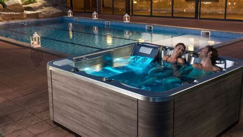 The Ultimate Hot Tub Date Night In 2020 Hot Tub Tub Pool