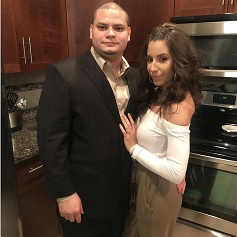 Teen Mom Star Jo Riveras Wife Vee Claims Her Husband Doesnt Like Appearing In Photos As She