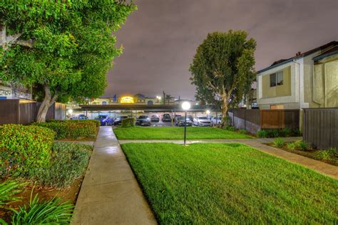 Windwood Apartment Homes 1120 W Linden St Riverside Ca Apartments
