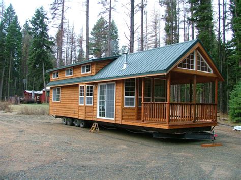 Remember alek's amazing diy tiny house on wheels that i showed you a while back? Floor Plans for Tiny Houses on Wheels | Top 5 Design ...