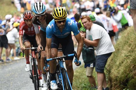 Literally minutes after the race began. Cyclisme. Tour de France 2021 : la Bretagne comme roue de secours pour le grand départ