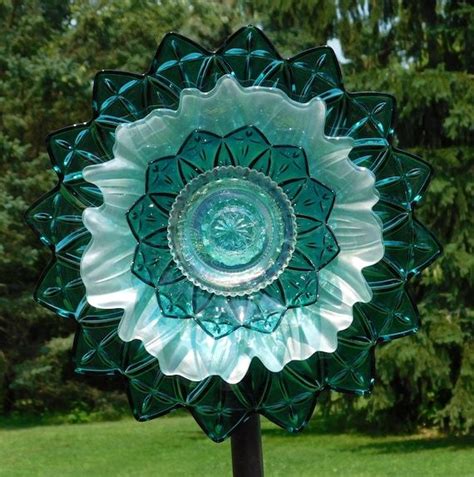 Shades Of Teal Glass Flower Yard Art Glass Flowers Outdoor Etsy Glass Garden Flowers Glass