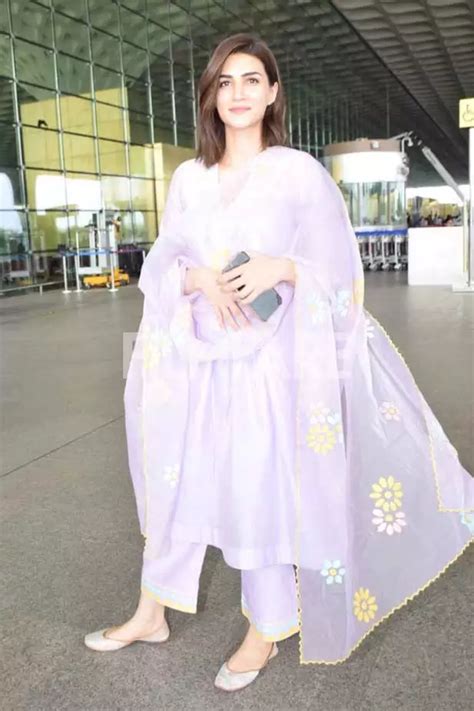 Kriti Sanon Looks Gorgeous In A Salwar Suit As She Gets Clicked At The Airport