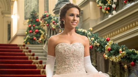 Hallmark Is Premiering 40 New Holiday Movies This Year Glamour