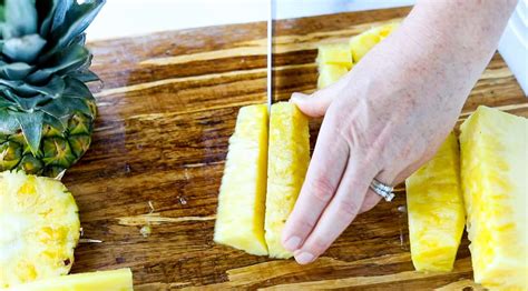 How To Cut A Pineapple How To Cut A Pineapple Into Cubes