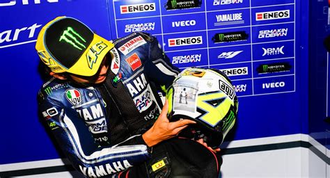 Последние твиты от valentino rossi (@valeyellow46). Champion Helmets: Valentino Rossi Misano 2013 Wish you ...