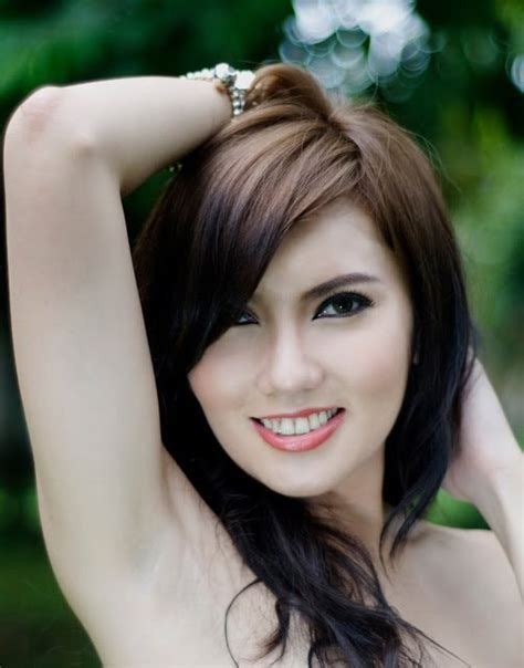 poto model indo foto model bugil majalah dewasa indonesia hot dan seksi rhere valentina
