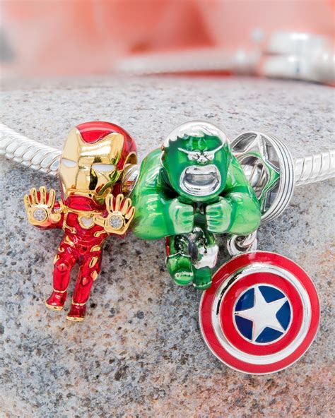 Assemble Your Heroes 👊🏻 The Marvel X Pandora Collection Is Available