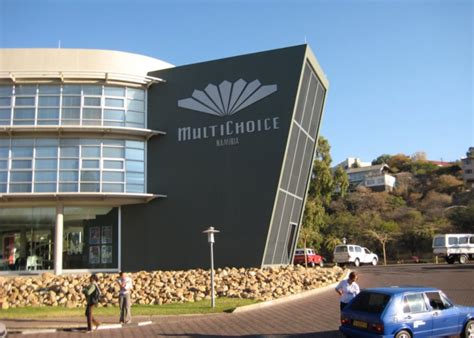 Yes, a foreigner can open a bank account in nigeria, but upon fulfilling conditions to operate a bank account in nigeria in accordance with the extant laws and the central bank of nigerian 's regulations. MultiChoice's bank accounts frozen in Nigeria over R63 ...