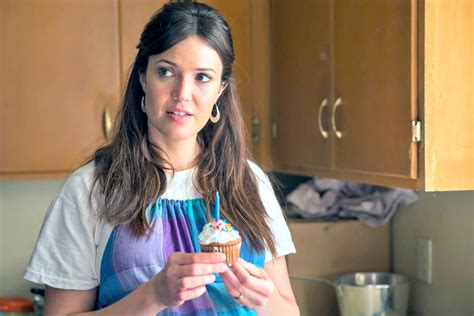 Starring milo ventimiglia, mandy moore, sterling k. Mandy Moore Wore Four Different Prosthetic Breasts for ...