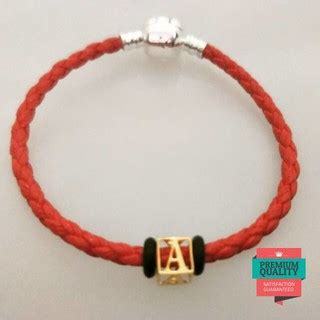 Gelangnya kekinian tuh, tulis @esterjunitazalukhu. Promo Gelang tali bisa request huruf merah gelang huruf ...