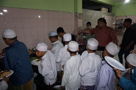 Alhamdulillahirobbil'alamin segala puji bagi allah subhanahu wa ta'ala yang telah. Serunya Live Cooking Bersama Anak-Anak Yatim di Bulan ...