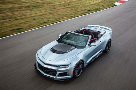 2017 Chevrolet Camaro Zl1 Convertible Brings Its Soft Top In New York