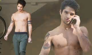 Teen Wolfs Tyler Posey Goes Shirtless Showing Off His Chiseled Chest
