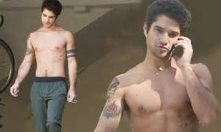 Teen Wolf S Tyler Posey Goes Shirtless Showing Off His Chiseled Chest