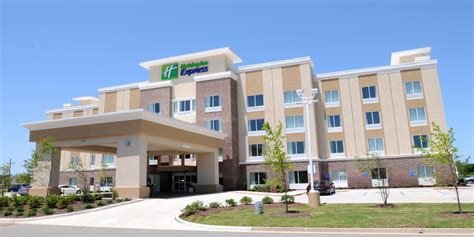 Holiday Inn Express Covington-Madisonville Map & Driving Directions | Parking Options for 