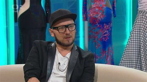 0 hodnocení zprávy z pelíšku 0. Dobré ráno: Do pelíšku — Česká televize