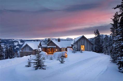 Cedar lodge cabins your blue mountains escape cedar lodge cabins are at the top of the blue mountains in the village of mount victoria and, being centrally located to all the major attractions, are the perfect place to base your mountain adventure. Modern ski home in Montana boasts views of snow-capped ...
