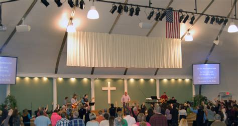 Faith Fellowship Worships With Community Technologies For Worship