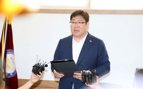 Jul 27, 2021 · 도쿄올림픽 트라이애슬론 남자부 개인전은 지난 26일 오전 6시30분 일본 도쿄 오다이바 해상공원에서 열렸다. 트라이애슬론 최숙현의 비극, 경북체육회가 잉태한 것 아니냐 ...