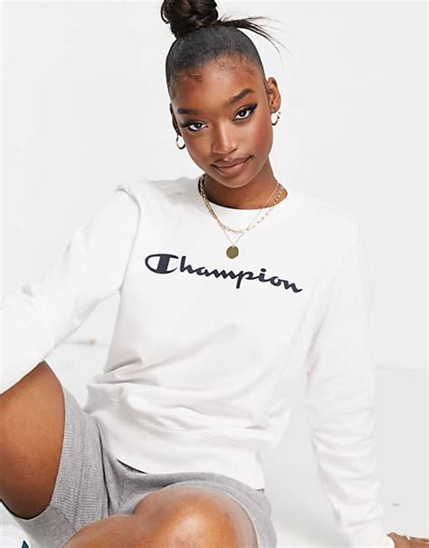 The gift everyone *really* wants: Champion - Sweat-shirt à grand logo - Blanc | ASOS