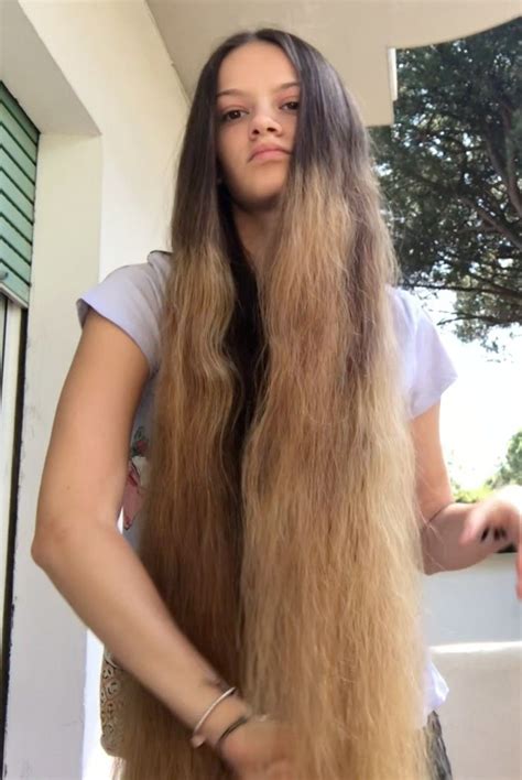 Video Thick Mane Play Realrapunzels Hair Shows Hair Lengths Super Long Hair