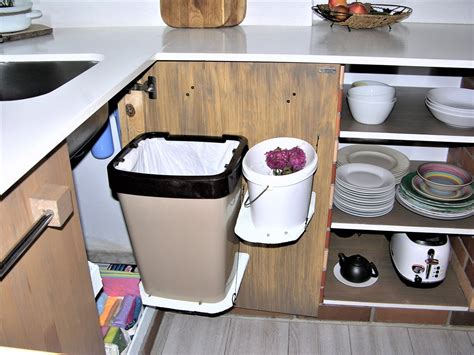 Replacement trash bins for built in cabinets. DIY Cabinet Door Mounted Garbage Bins