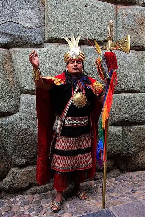 Man Dressed As Inca King Cusco Inca Empire Inca Ancient Mayan