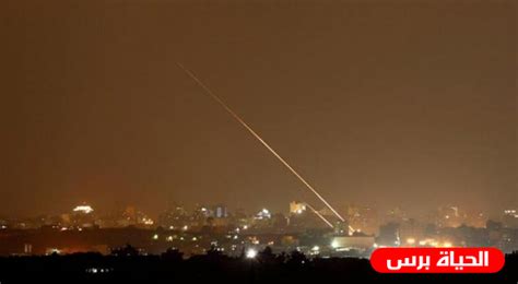ولا يزال قطاع غزة يواجه غارات صهيونية، حيث استشهد 10 فلسطينيين فجر الجمعة، بينهم أم وأطفالها الثلاثة بمدينة بيت لاهيا. غزة الان عاجل .. اخبار غزة تحديث مستمر 10/9/2019