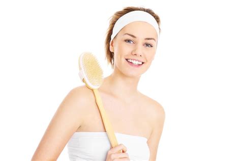 Dry Brushing Skin For A Healthy Glow Dry Brushing Beauty Hacks That