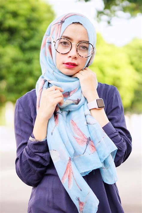 *ini video lanjutan live td pagi. Poto Wanita Berhijab Kekinian - foto cewek cantik