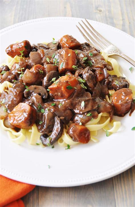 This jerk tofu from epi contributor chrissy tracey has it all: Vegan Mushroom Bourguignon - Veganosity