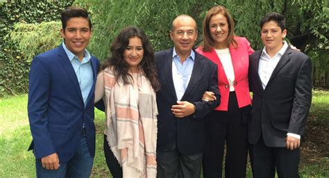 El expresidente felipe calderón y su esposa, margarita zavala, excandidata independiente a la presidencia, acudieron a emitir su voto en la ciudad de méxico. Así han crecido los hijos de Margarita Zavala y Felipe ...