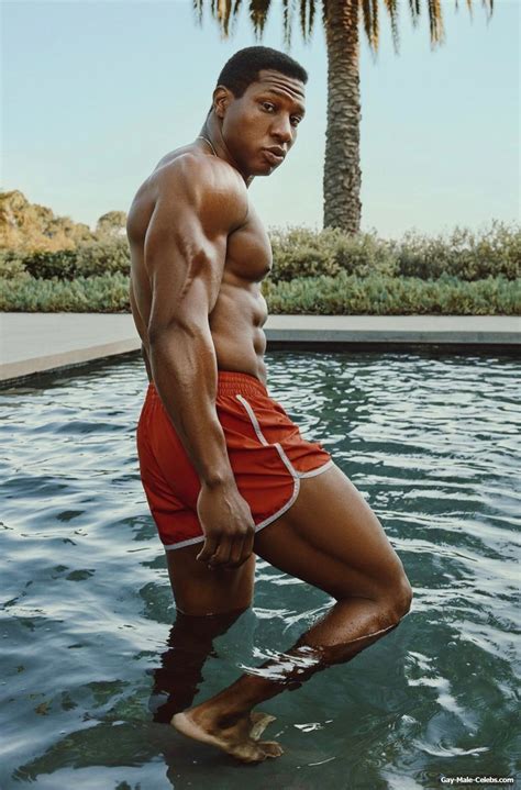 Jonathan Majors Shows His Shirtless Muscle Body The Men Men