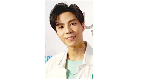 ไม่เลยครับ สเป๊กผมไม่สูง ถ้าเจอแล้วชอบก็คือชอบเลย ยังไงก็ได้ ไม่เคยมีสเป๊กตายตัว ไม่จำเป็นจะต้องหุ่นแบบ. แบงค์หัวใจว่าง สเป๊กไม่ตายตัว - "หัวใจยังปกติ ตอนนี้ก็ว่าง ...