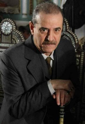 تنطلق الأحداث في ليلة احتفالية بميلاد عامر زهران (بسام كوسا)، بحضور زوجته تالين رزق الله المسلسل بطولة : من قتل بسام كوسا وطلّق نسرين طافش ثمّ زوّج صفاء سلطان؟ | نواعم