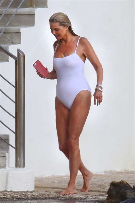 Christie Brinkley In White Swimsuit 2018 13 Gotceleb