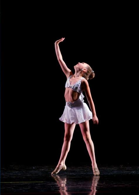 Maddie Ziegler Danced In The Aldc Showcase 2013 2013 Dance Moms Maddie Dance Moms