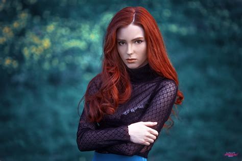 Baggrunde ansigt Kvinder rødhåret model portræt langt hår rød fotografering blå mode