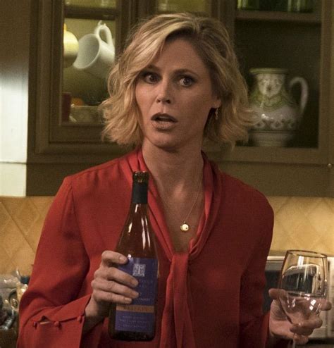 Modern Family Lily, Modern Family Tv Show, Julie Bowen, Modern Wardrobe