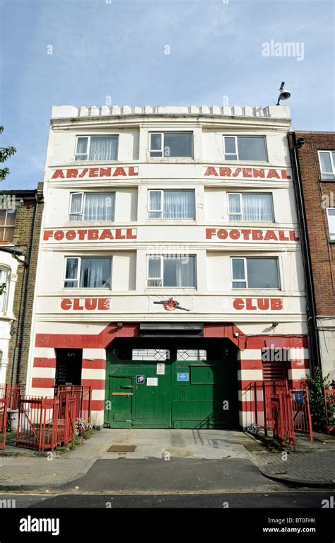 Arsenal Old Stadium Highbury Hi Res Stock Photography And Images Alamy